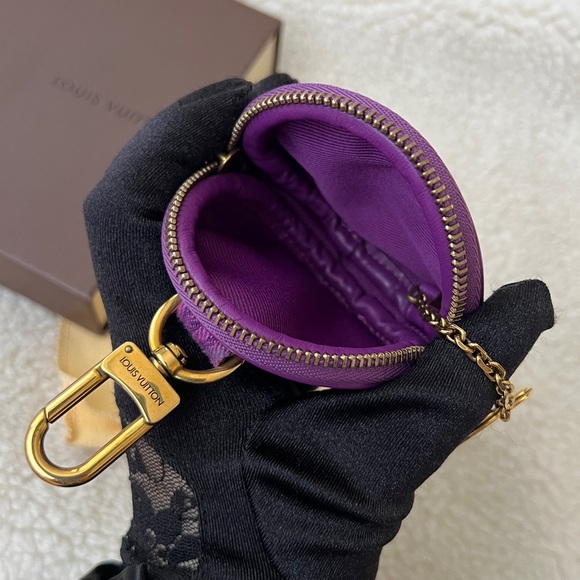 Auth Louis Vuitton Purple Denim Round Coin Key Pouch - Unused - Picture 4 of 8